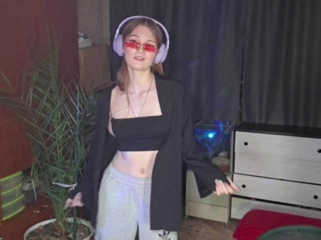 DoreenSedor live cam on BongaCams