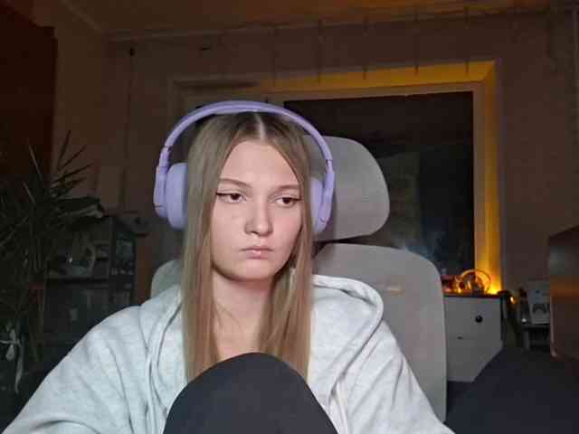 Model: DoreenSedor