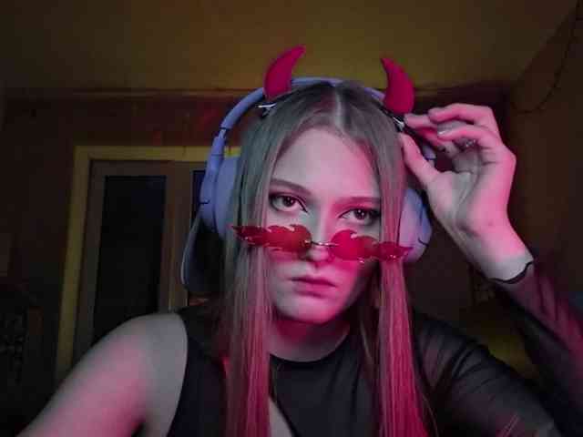 Model: DoreenSedor