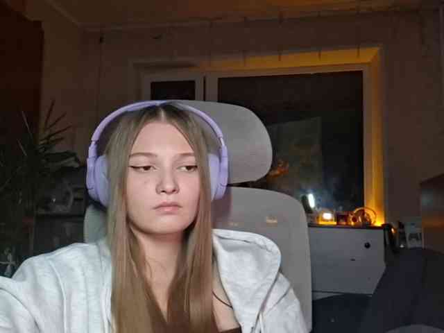 Model: DoreenSedor