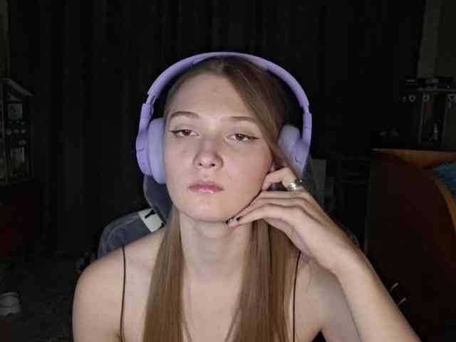 Model: DoreenSedor