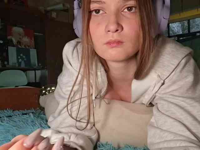 Model: DoreenSedor