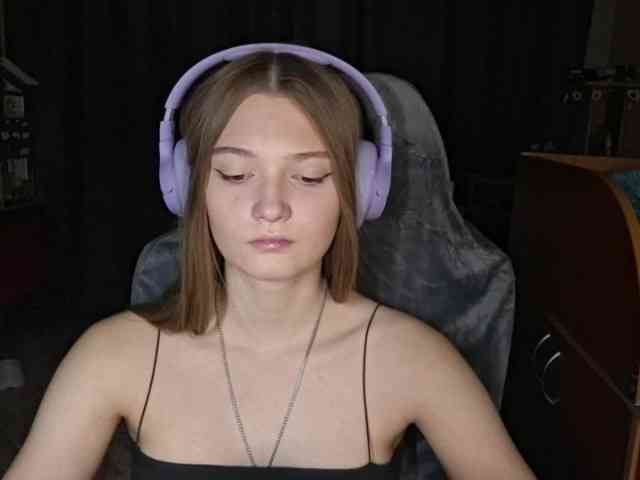 Model: DoreenSedor