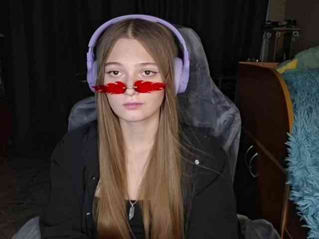 Model: DoreenSedor