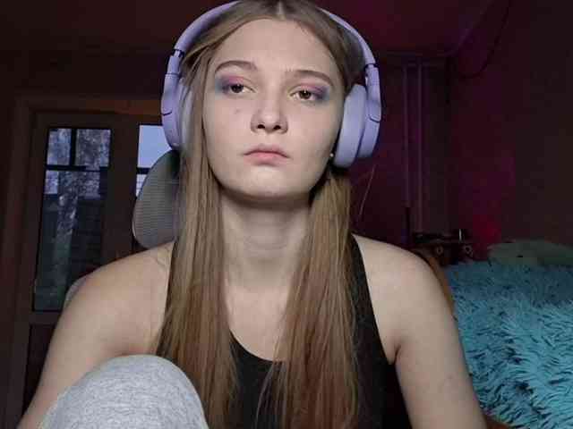 Model: DoreenSedor