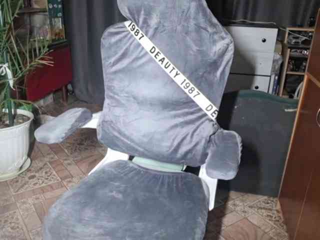 Model: DoreenSedor