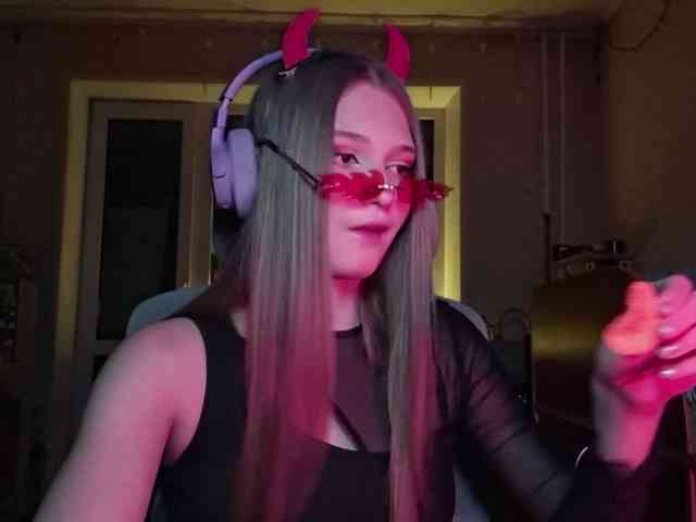 Model: DoreenSedor