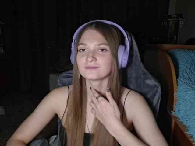 Model: DoreenSedor