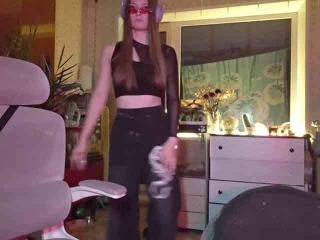 Model: DoreenSedor