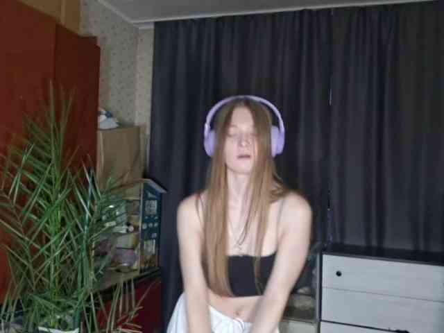 Model: DoreenSedor