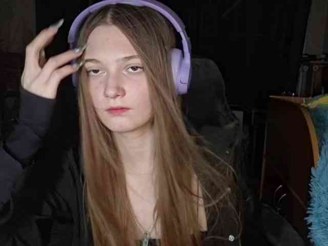 Model: DoreenSedor
