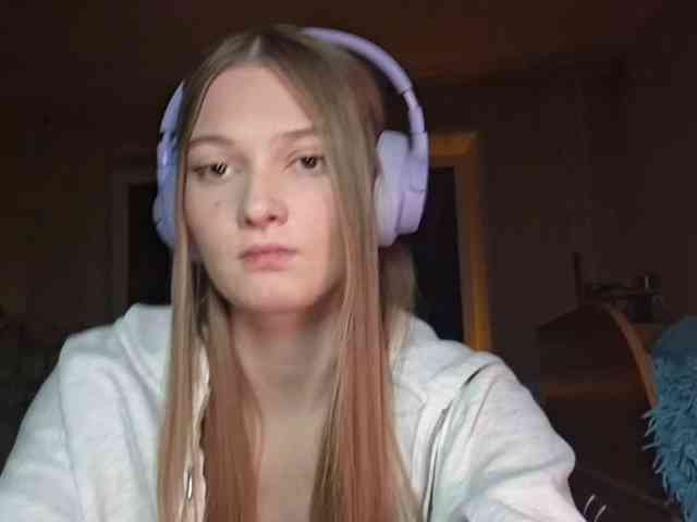 Model: DoreenSedor