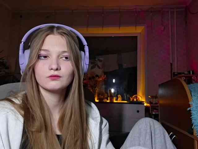 Model: DoreenSedor
