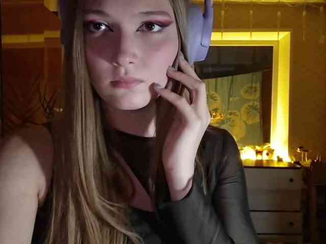 Model: DoreenSedor