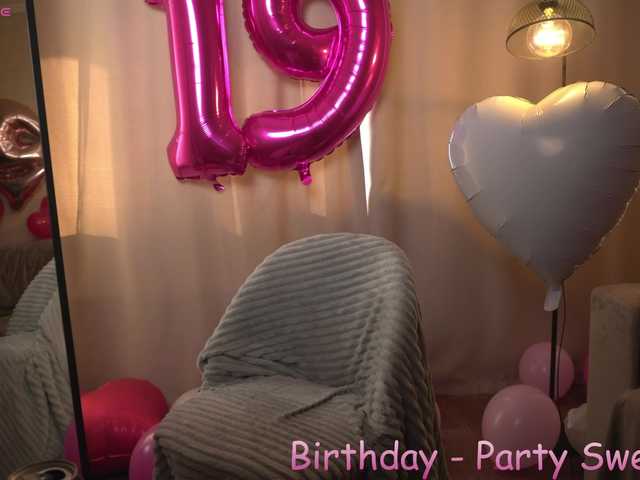Kiracelestialll live cam on BongaCams
