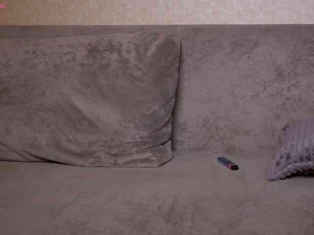 Kiracelestialll live female cam on bongacams