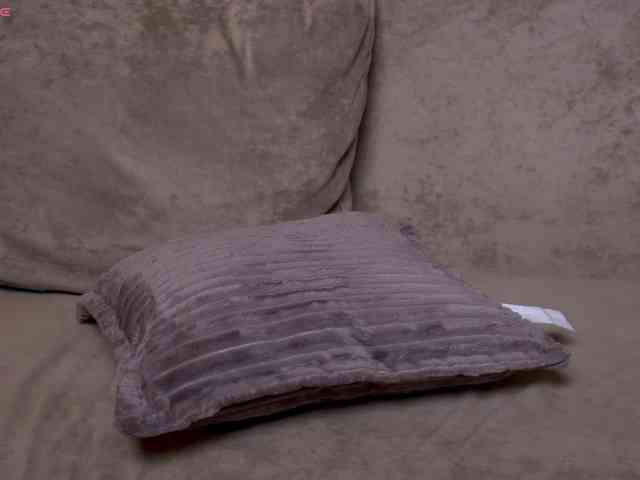 Kiracelestialll live female cam on bongacams