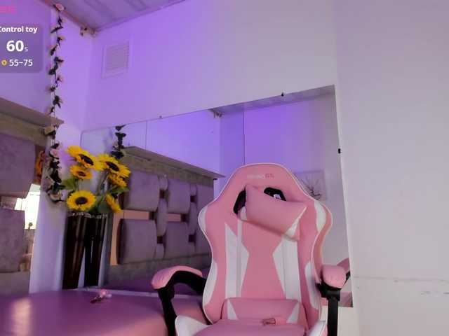 Mia-Stanly live cam on BongaCams