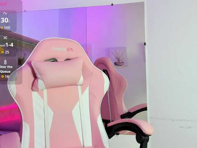 Mia-Stanly live cam on BongaCams