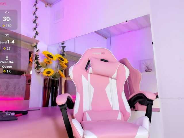 Mia-Stanly live cam on BongaCams