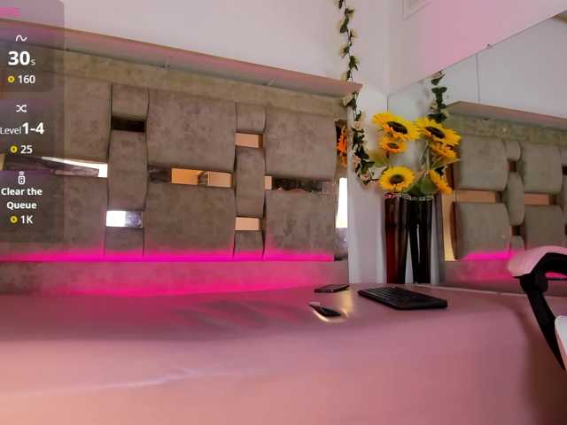 Mia-Stanly live cam on BongaCams