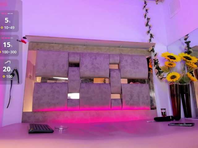 Mia-Stanly live cam on BongaCams