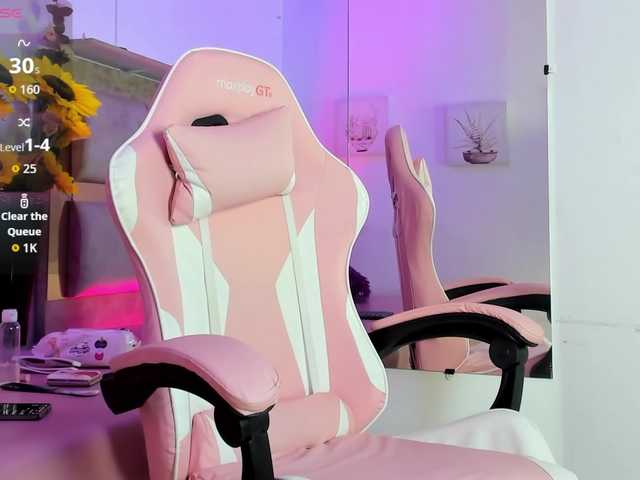 Mia-Stanly live cam on BongaCams