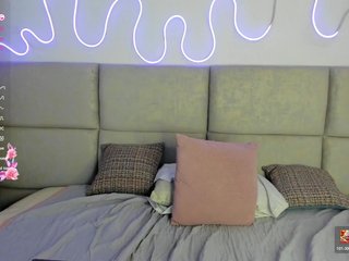 Samanthaa1's Live Webcam