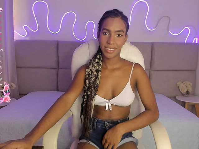 Samanthaa1 live cam on BongaCams