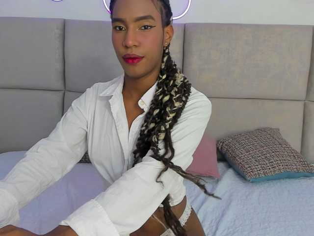 Samanthaa1 live cam on BongaCams