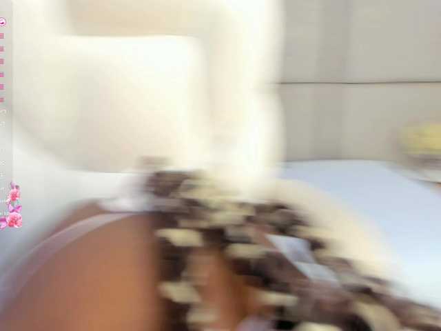 Samanthaa1 live cam on BongaCams