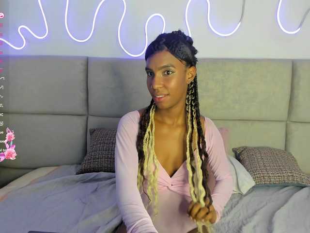 Samanthaa1 live cam on BongaCams