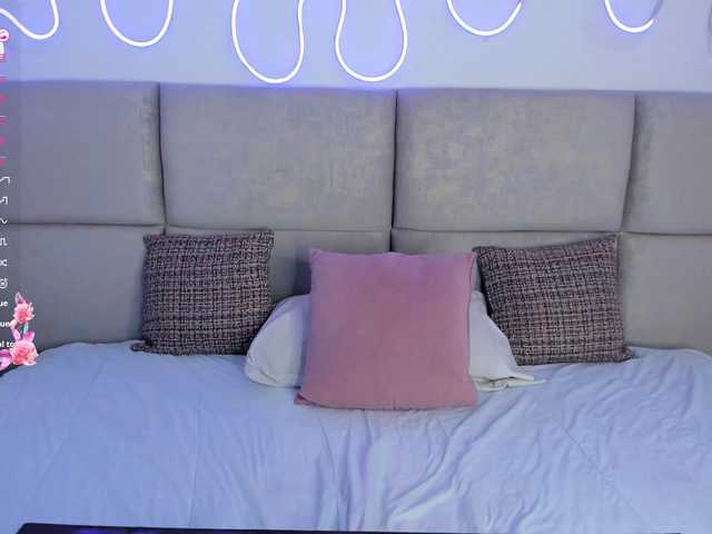 Samanthaa1 live cam on BongaCams