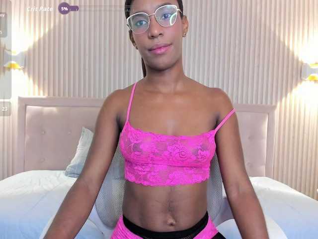 Samanthaa1 live cam on BongaCams
