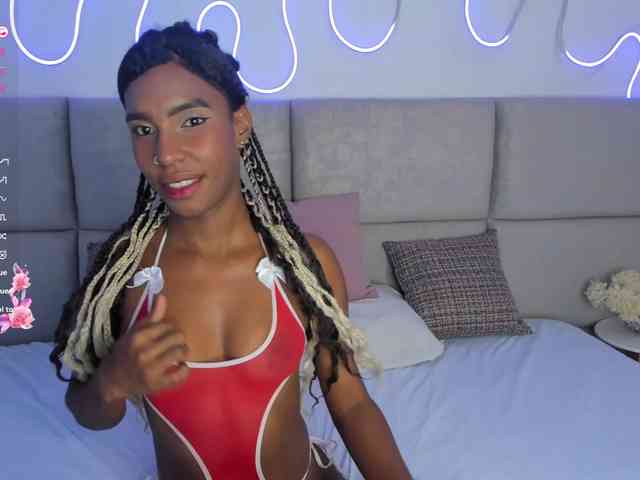 Model: Samanthaa1