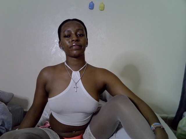 Candybaiby live cam on BongaCams