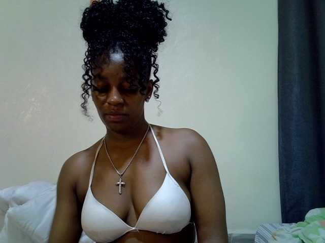 Candybaiby live cam on BongaCams