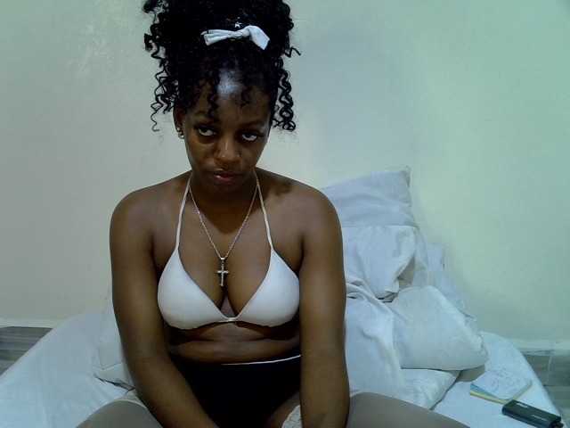 Candybaiby live cam on BongaCams