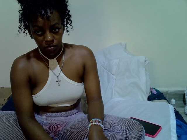 Candybaiby live cam on BongaCams