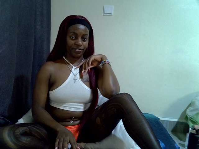 Candybaiby live cam on BongaCams