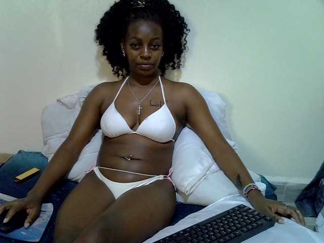 Candybaiby live cam on BongaCams