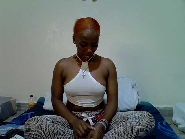 Candybaiby live cam on BongaCams