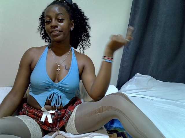 Candybaiby live cam on BongaCams