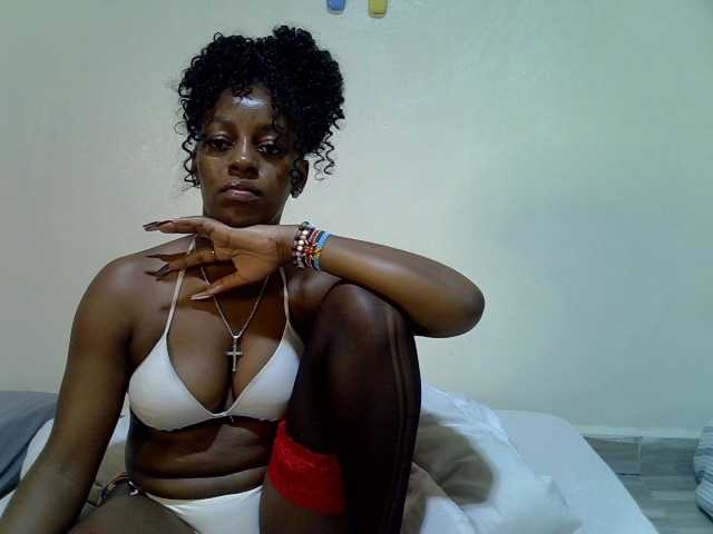 Candybaiby live cam preview