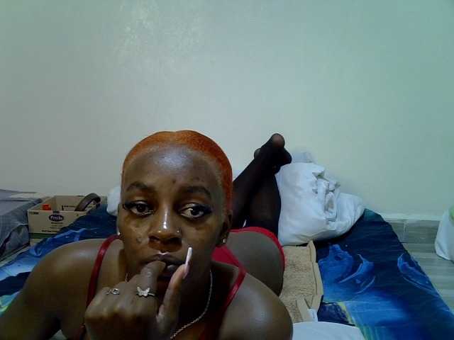 Candybaiby live cam