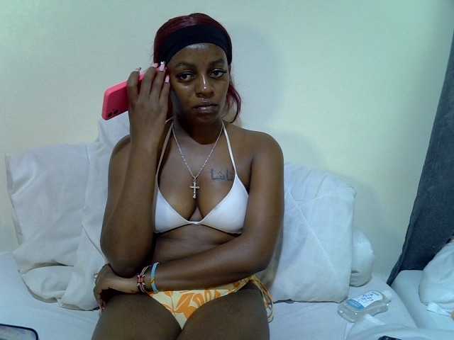 Candybaiby live cam on BongaCams