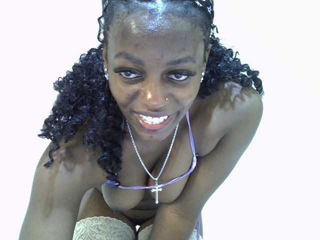 Candybaiby live cam on BongaCams