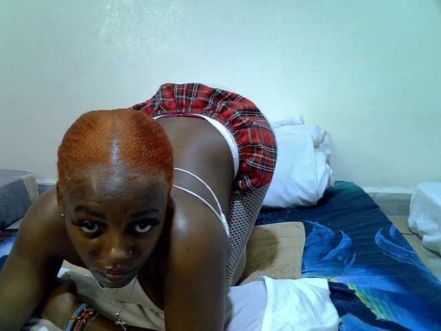 Candybaiby live cam on BongaCams
