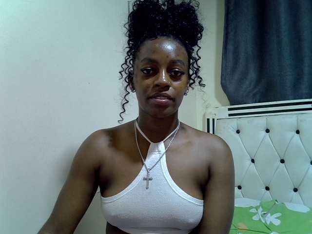 Candybaiby live cam on BongaCams