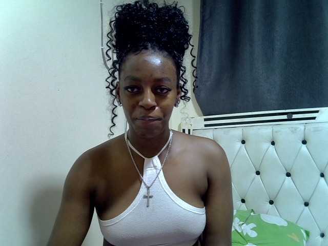 Candybaiby live cam on BongaCams